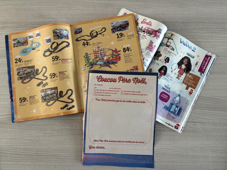 Noël approche ! Votre intérieur va-t-il survivre à la vague de cadeaux ? 🎄