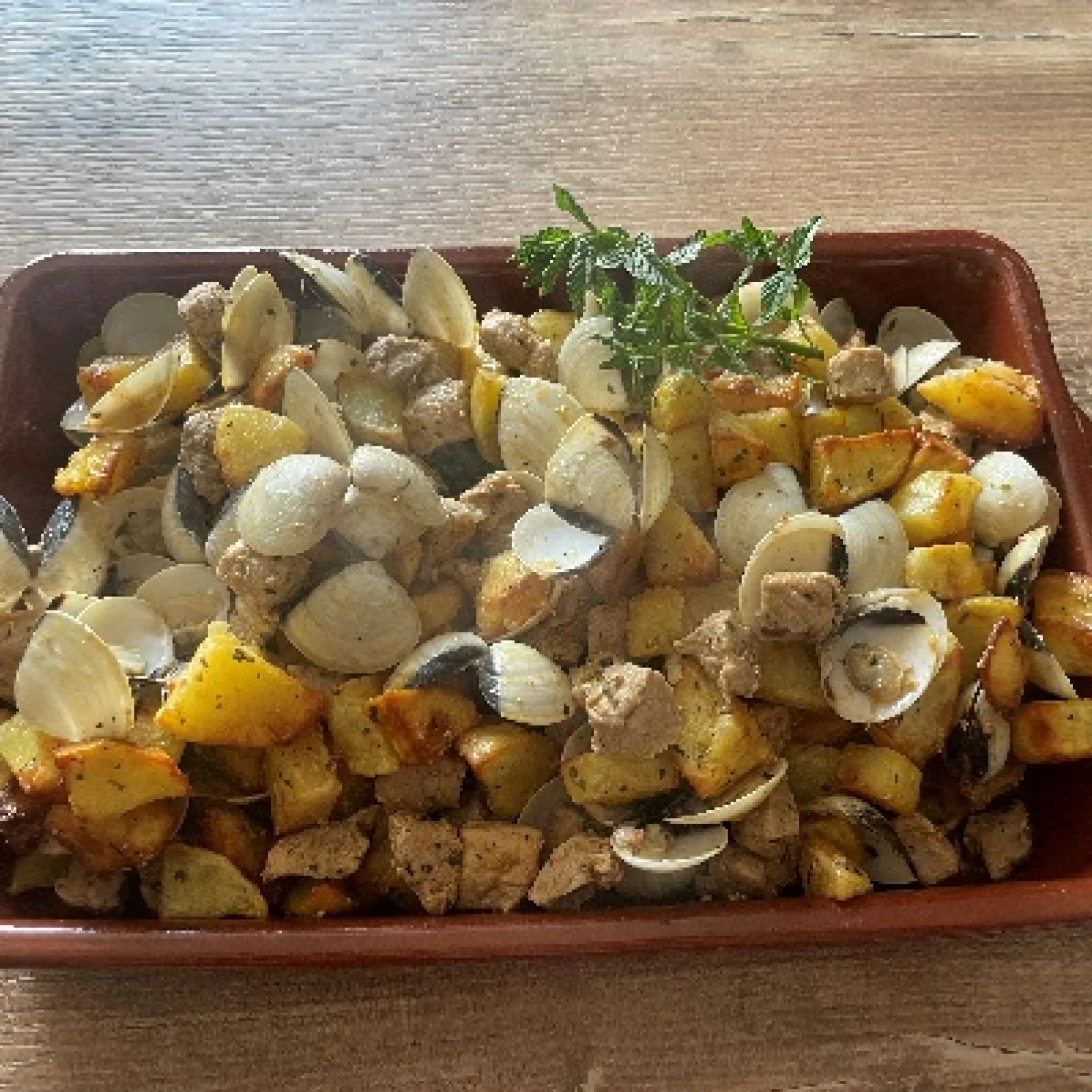 Carne de porco à Alentejana
