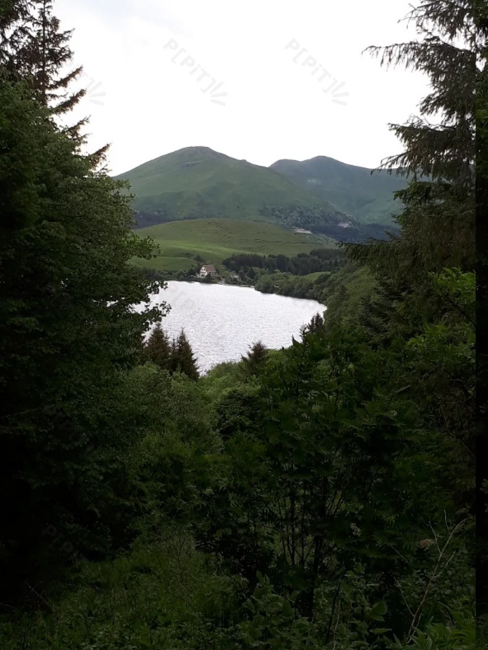 Le Lac de Guéry dans le massif du Sancy, Auvergne