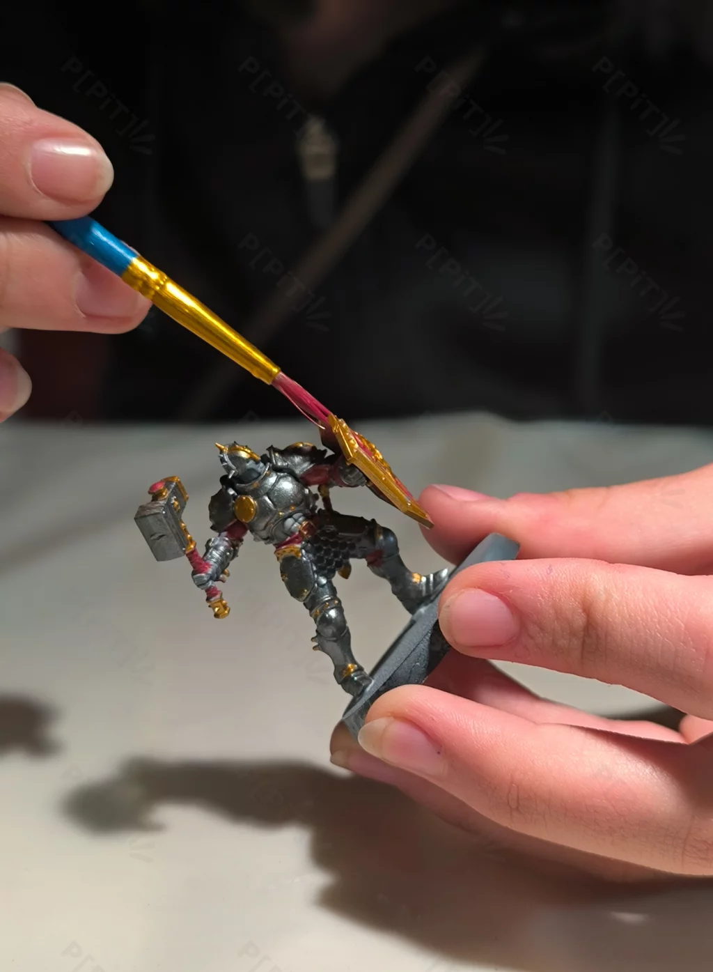 Atelier de peinture de figurines