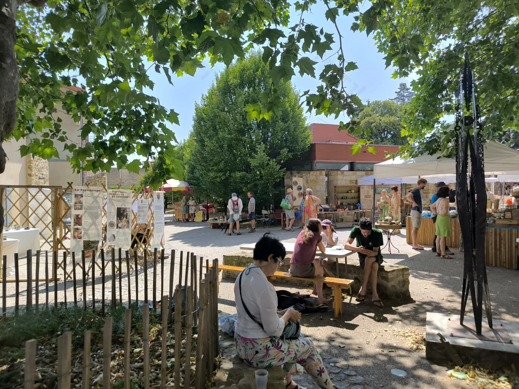 Marché de la Céramique Actuelle à Vic-le-Comte