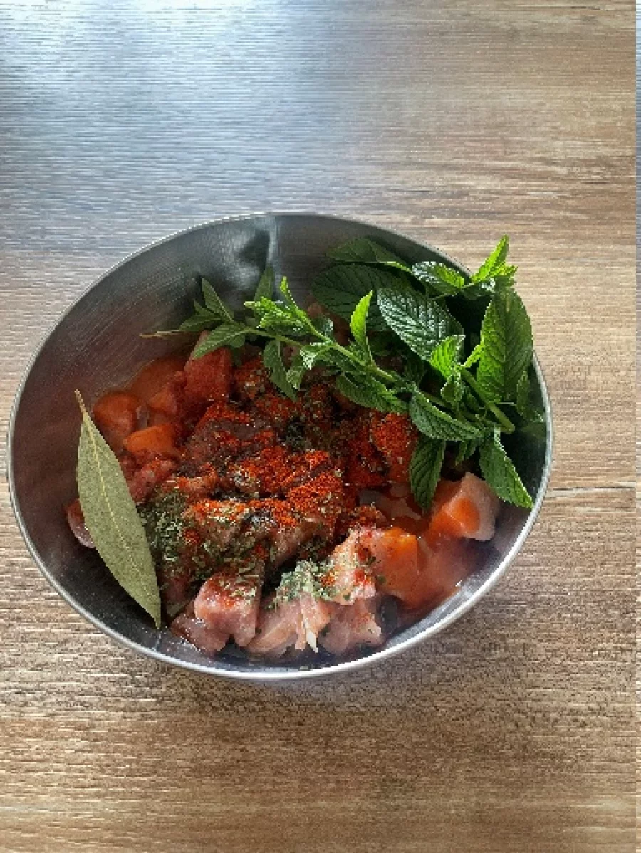 Viande de porc en marinade