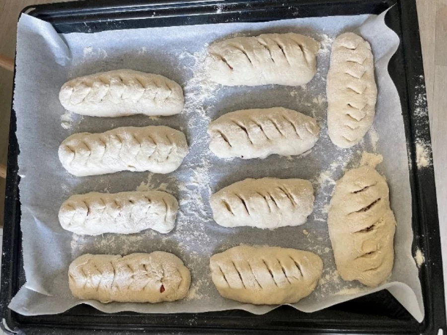 Pains entaillés avant cuisson